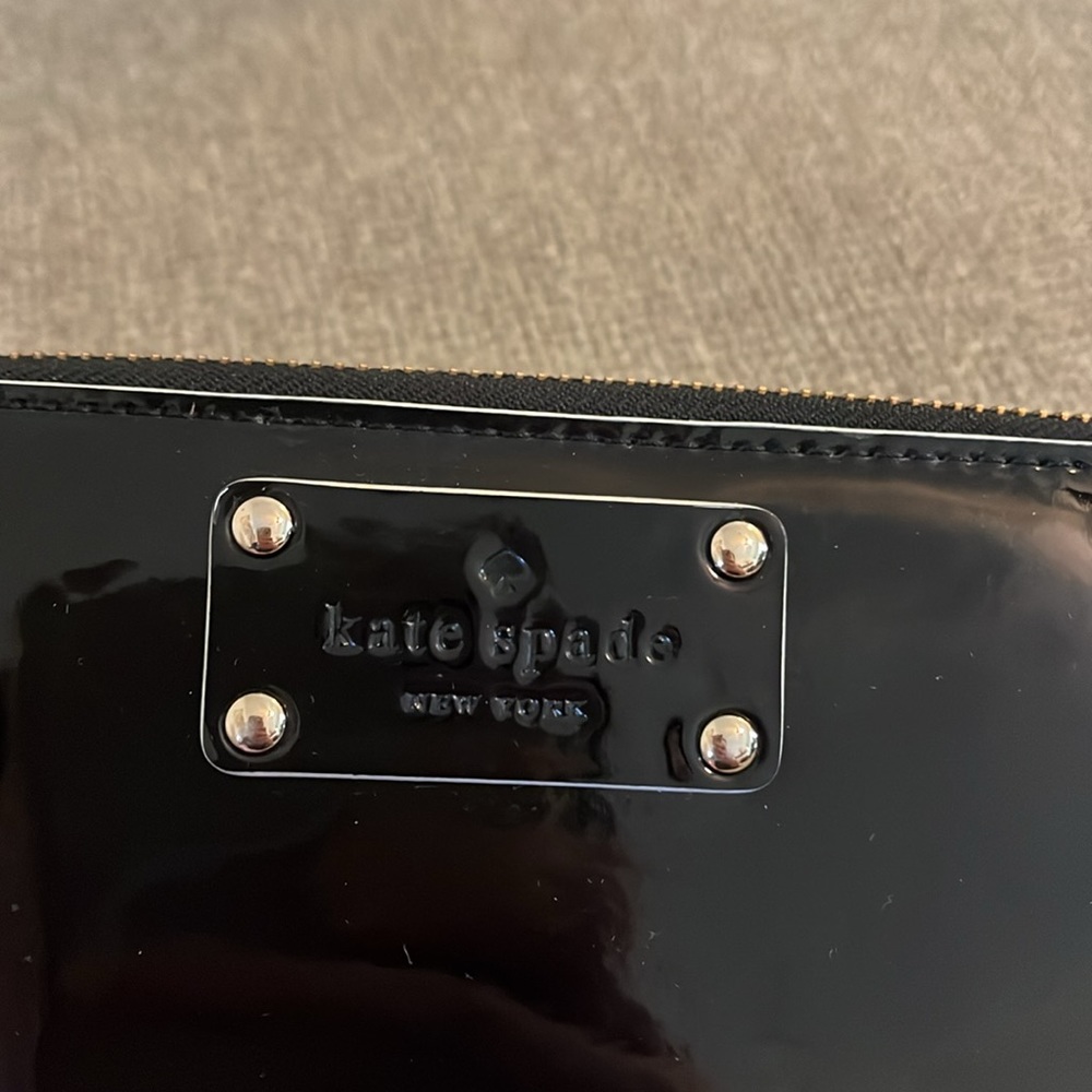 Kate Spade Large Zip Around Wallet - Picture 4 of 8